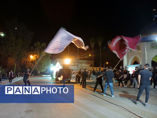 مراسم عزاداری شب عاشورا در پایگاه هوایی شهید دوران شیراز
