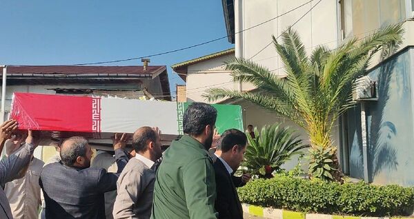 تشییع پیکر مطهر شهید گمنام میهن در مدارس لنگرود 