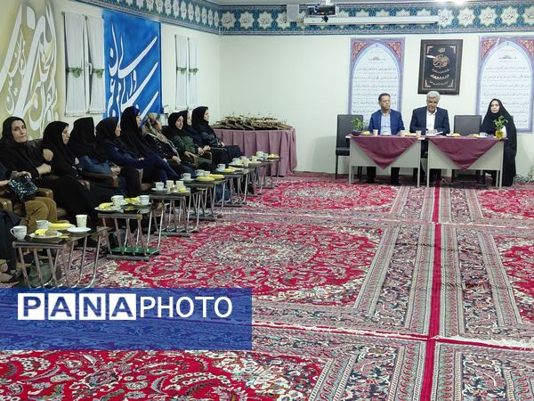 اولین جلسه شورای دبیران در دبیرستان علی‌ افشارنژاد 