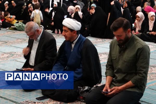 مسجدالقرآن غرق در شادی میلاد کریم اهل بیت(ع)