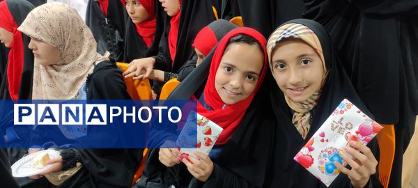 حضور دانش‌آموزان مدرسه خاقانی در جشن دختران آفتاب شیروان