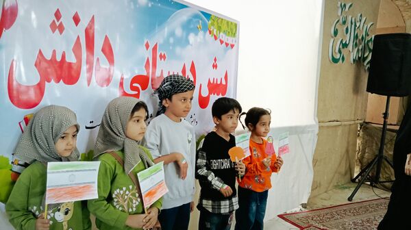 برپایی غرفه کودک در نماز جمعه شهرستان کاشمر 