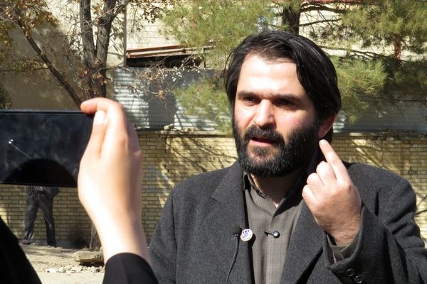 مردم بن می‌توانند پروژه ۲۰ میلیاردی مدرسه را خودشان بسازند