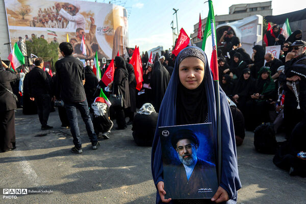 مراسم تشییع پیکر مطهر رهبر شهید انقلاب در تهران - 2