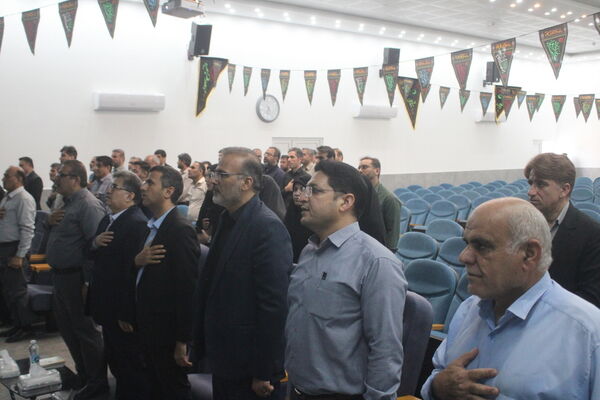 تجلیل از عوامل اجرایی اجلاس کشوری روسای آموزش و پرورش استان بوشهر 