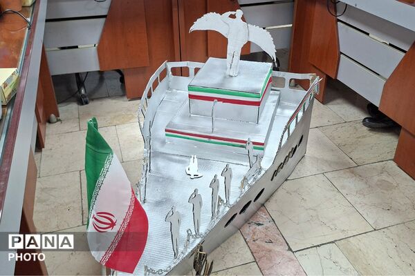 تجلیل از مدیران منتخب برگزارکننده دوره کوتاه‌مدت دوزبانه و مربیان مناطق کم برخوردار