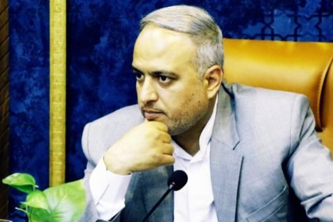 تکریم مقام معلم باید به صورت فرهنگ عمومی در جامعه نهادینه شود