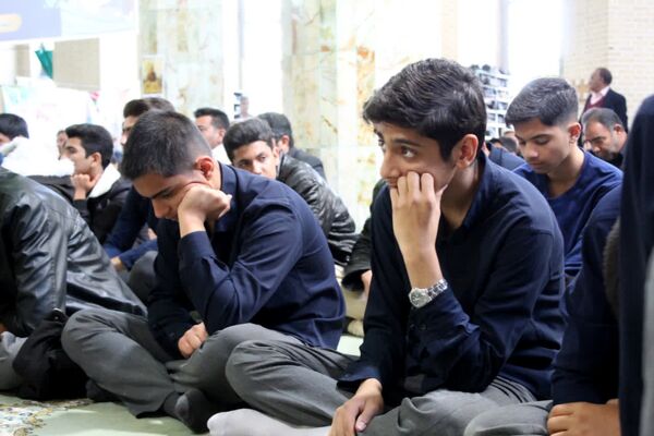 تجلی پیوند مدرسه و مسجد در خاتم