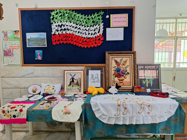 شکوفایی هنر نسل فردا در دبیرستان حضرت ولی عصر (عج)