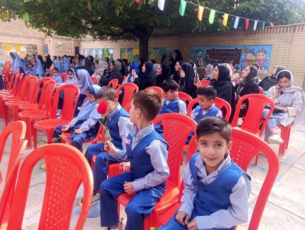 جشن غنچه‌های  کودکستان مهر و ماه آشخانه 