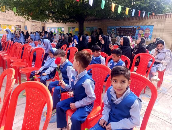 جشن غنچه‌های  کودکستان مهر و ماه آشخانه 