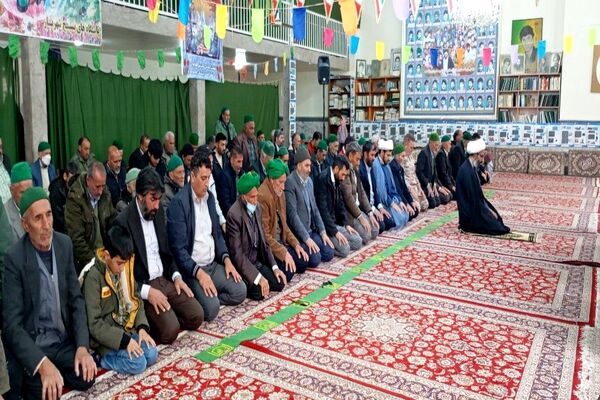 اقامه نماز جماعت ظهر و عصر در روز ۲۲بهمن  شهر بار نیشابور