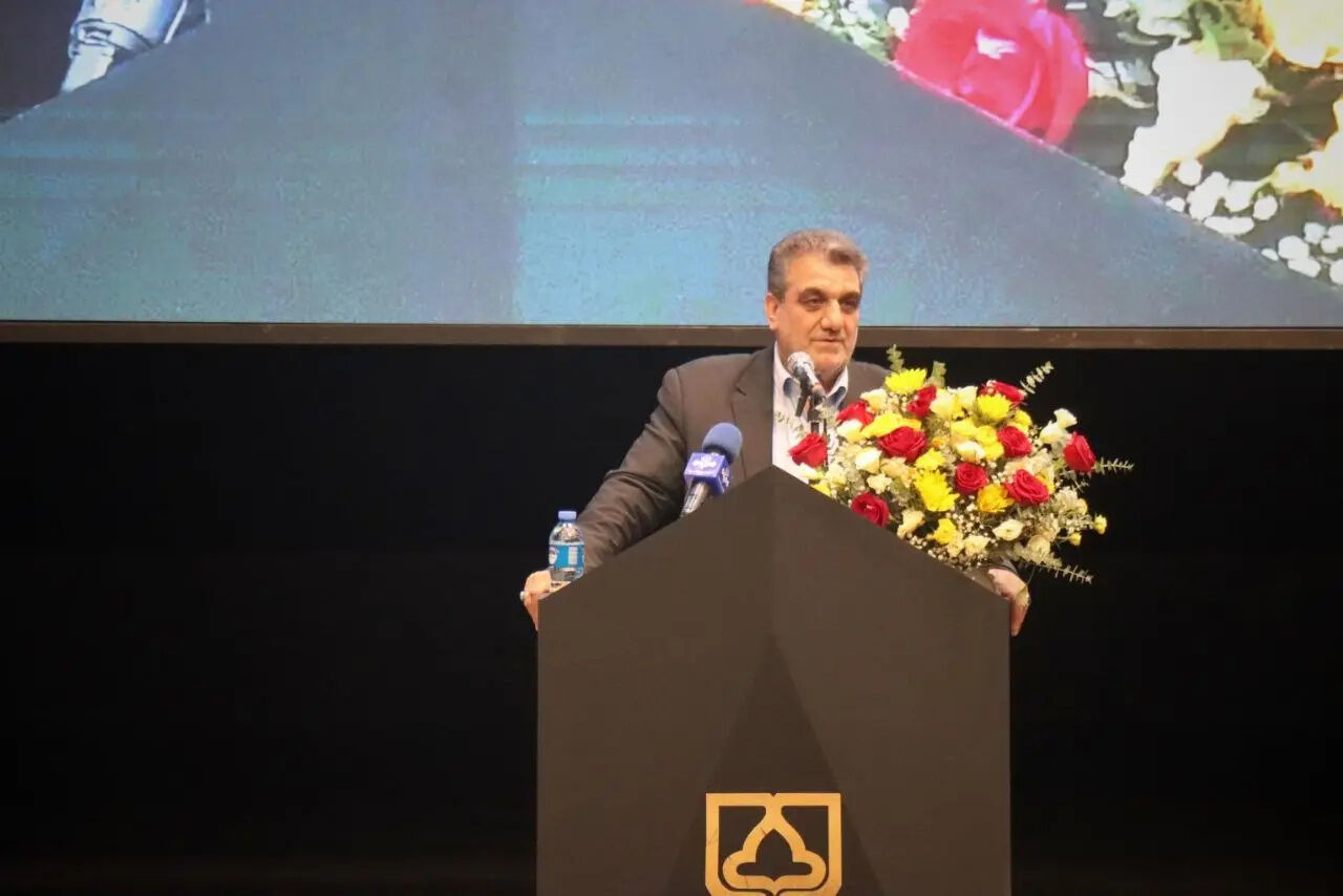 استفاده از ظرفیت علمی نخبگان برای بهداشت و درمان، عدالت آموزشی و صنعت ضروری است