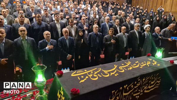 وزیر آموزش‌وپرورش در مراسم گرامیداشت دولتمردان شهید در رشت حضور یافت