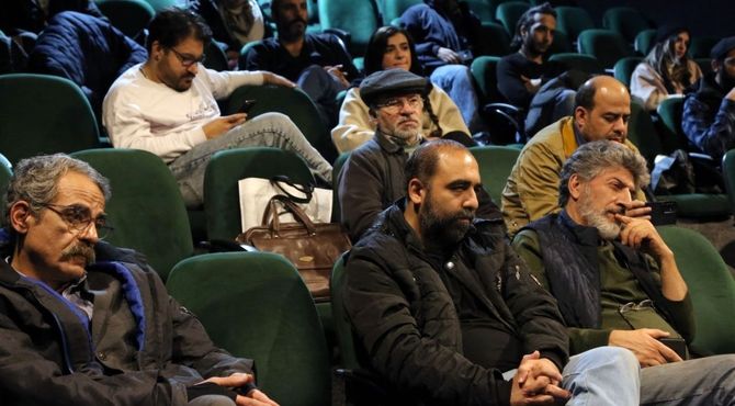 «اتوبوس» نماد از جامعه‌ای که مسیرش گم شده است