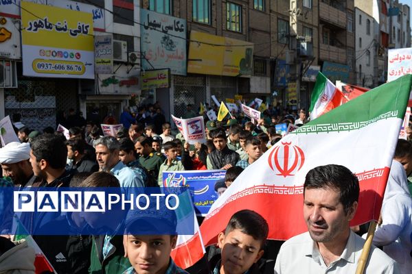 تجلی اقتدار مردم بهارستان در راهپیمایی ۱۳ آبان