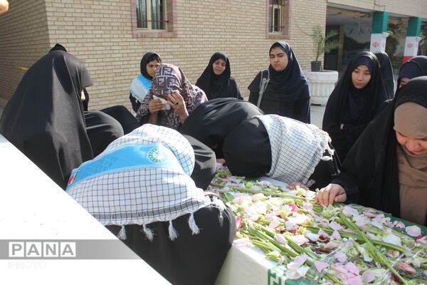 شهید گمنام مهمان دبیرستان ساره ورامین 