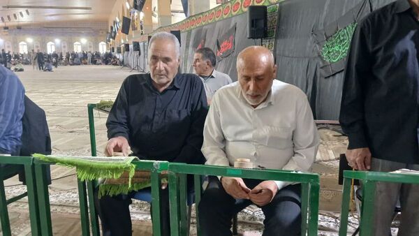 حضور پرشور کودکان در نماز جمعه یاسوج