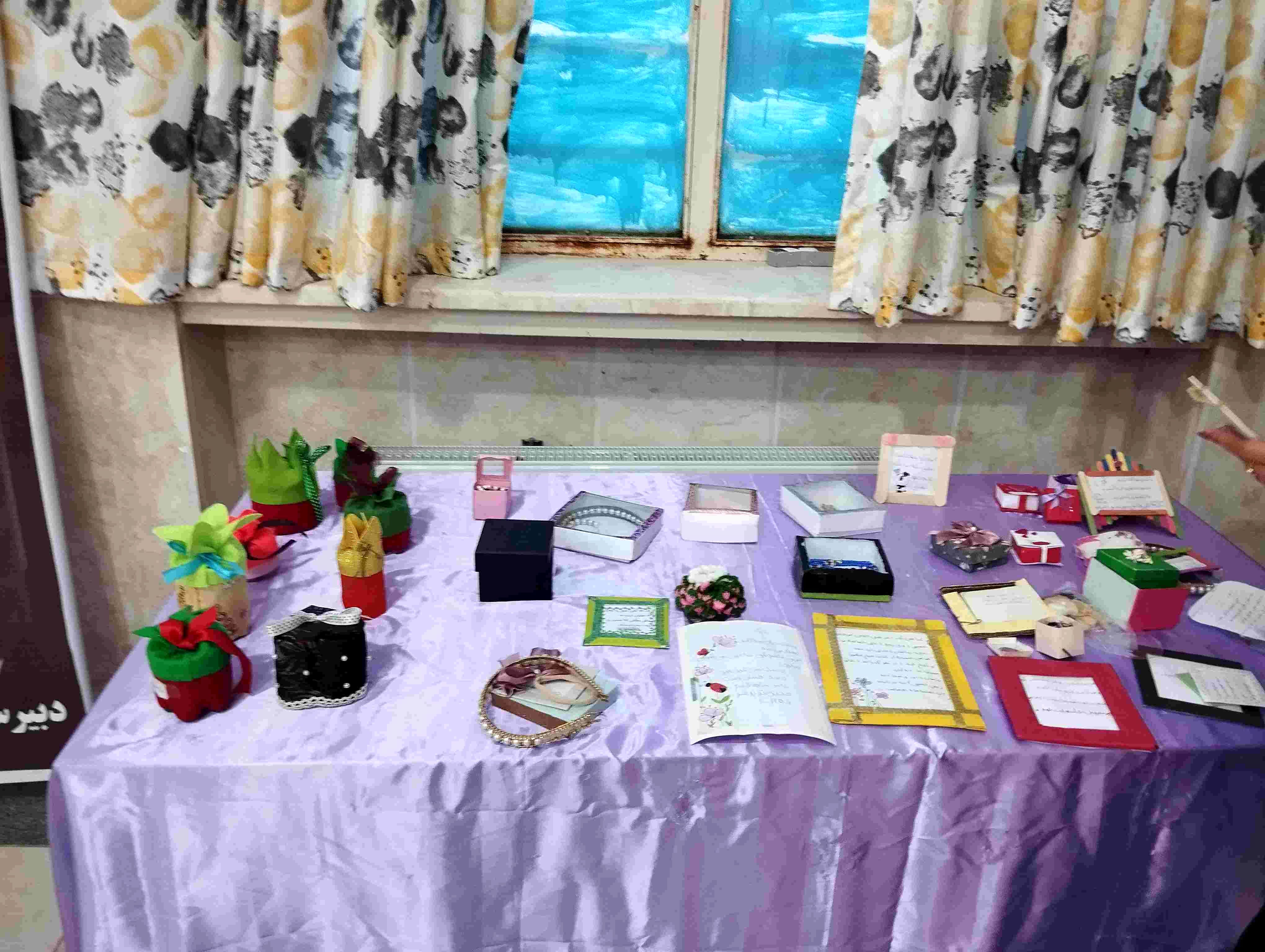 برگزاری نمایشگاه انجمن اسلامی در شهرستان سملقان