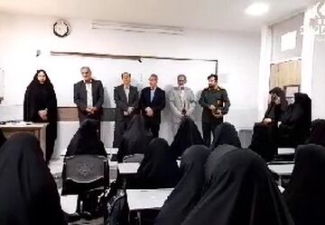 جشن آغاز سال تحصیلی جدید در دبیرستان شهیده قضایی قم