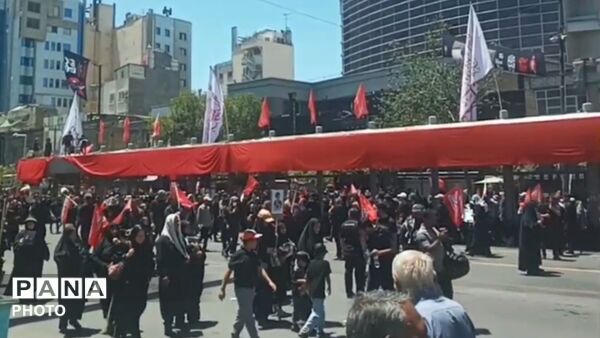 وداعِ باشکوه در مشهد؛ آخرین سفرِ رهبر شهید