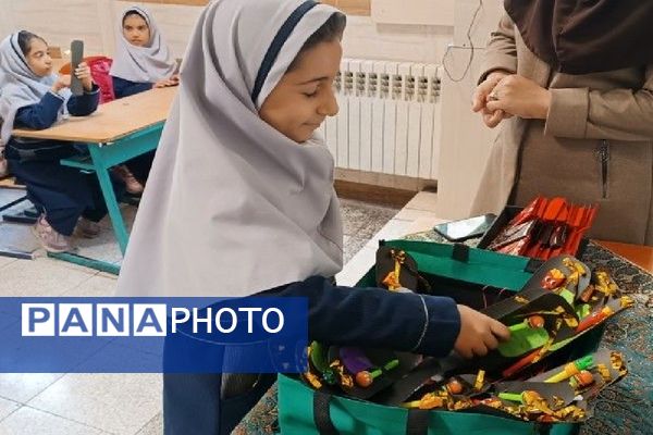 جشن روز دختر در دبستان کوثر مشهد