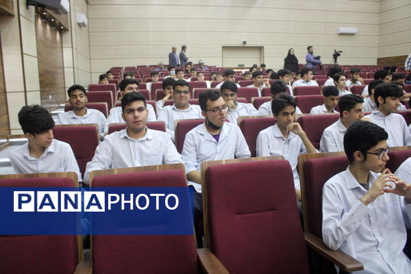 انتخابات شورای دانش‌آموزی مدرسه شهدای هسته‌ای بوشهر