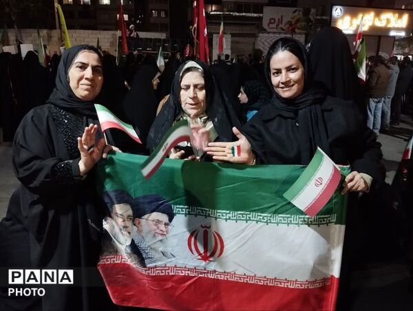 مردم ولایتمدار شهرستان فردیس سنگر خود را حفظ کردند 