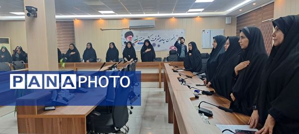 برگزاری کارگاه دانش‌افزایی دیدگاه امام خمینی (ره) به نقش سیاسی بانوان در خانواده و جامعه