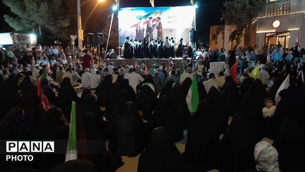 لبیک یا وطن در بلوار فضل نیشابور 
