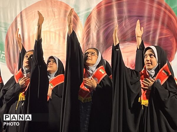 اجتماع دانش آموزان پیشتاز سازمان دانش آموزی در ابرکوه