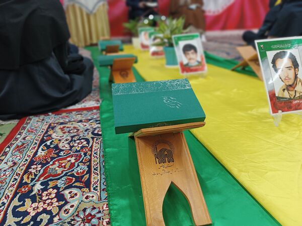محفل انس با قرآن کریم  در دبیرستان شاهد یاس نبی «س»