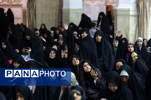 مراسم جشن میلاد پیامبر اکرم(ص) و امام جعفر صادق(ع) در حرم حضرت معصومه(س)