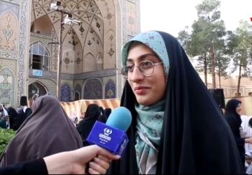 شرکت در راهپیمایی ۱۳ آبان، م‍ُشتی بر دهان استکبار جهانی است