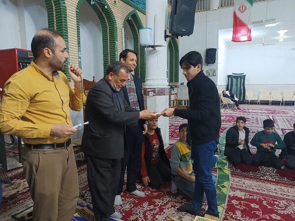 محفل انس با قرآن کریم در کاشمر 