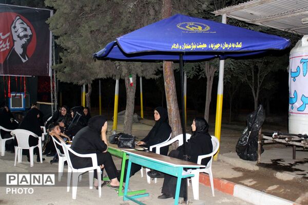 میزبانی موکب امام خامنه‌ای از زائران رهبر شهید