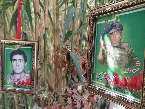 نمایشگاه غنچه‌های خونین در روستای باقرآباد