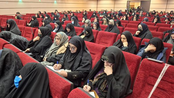  جلسه توانمندسازی مدیران مدارس ابتدایی در منطقه ۱۴