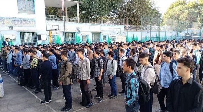 آغاز سال تحصیلی جدید در دبیرستان ماندگار شیخ‌زاده هراتی با حضور پرشور دانش‌آموزان