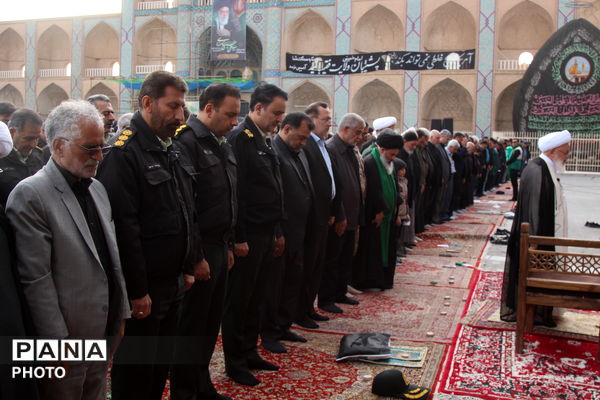 برپایی باشکوه نماز عید فطر در یزد