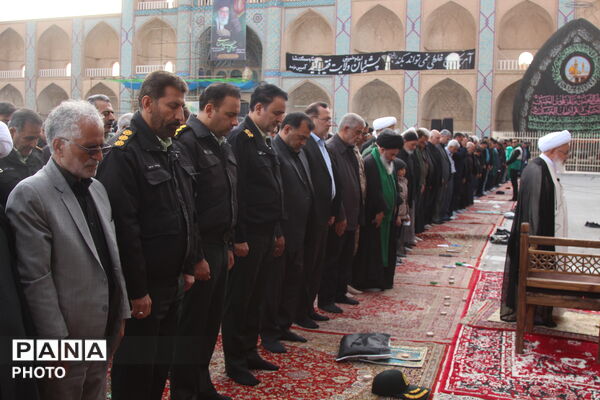 برپایی باشکوه نماز عید فطر در یزد