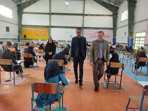 بازدید مدیر آموزش و پرورش سملقان از آزمون های ورودی مدارس تیزهوشان