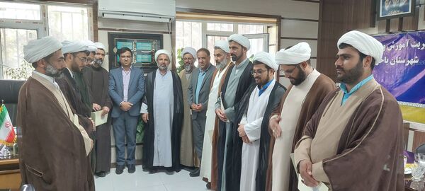 تقدیر از امام جماعت‌های مدارس باخرز