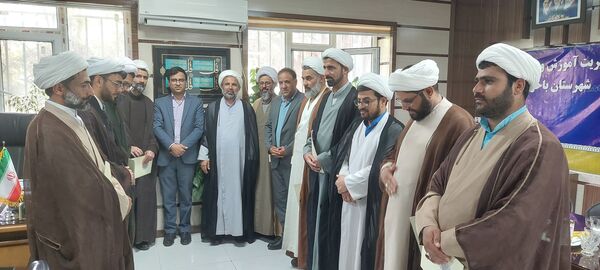 تقدیر از امام جماعت‌های مدارس باخرز
