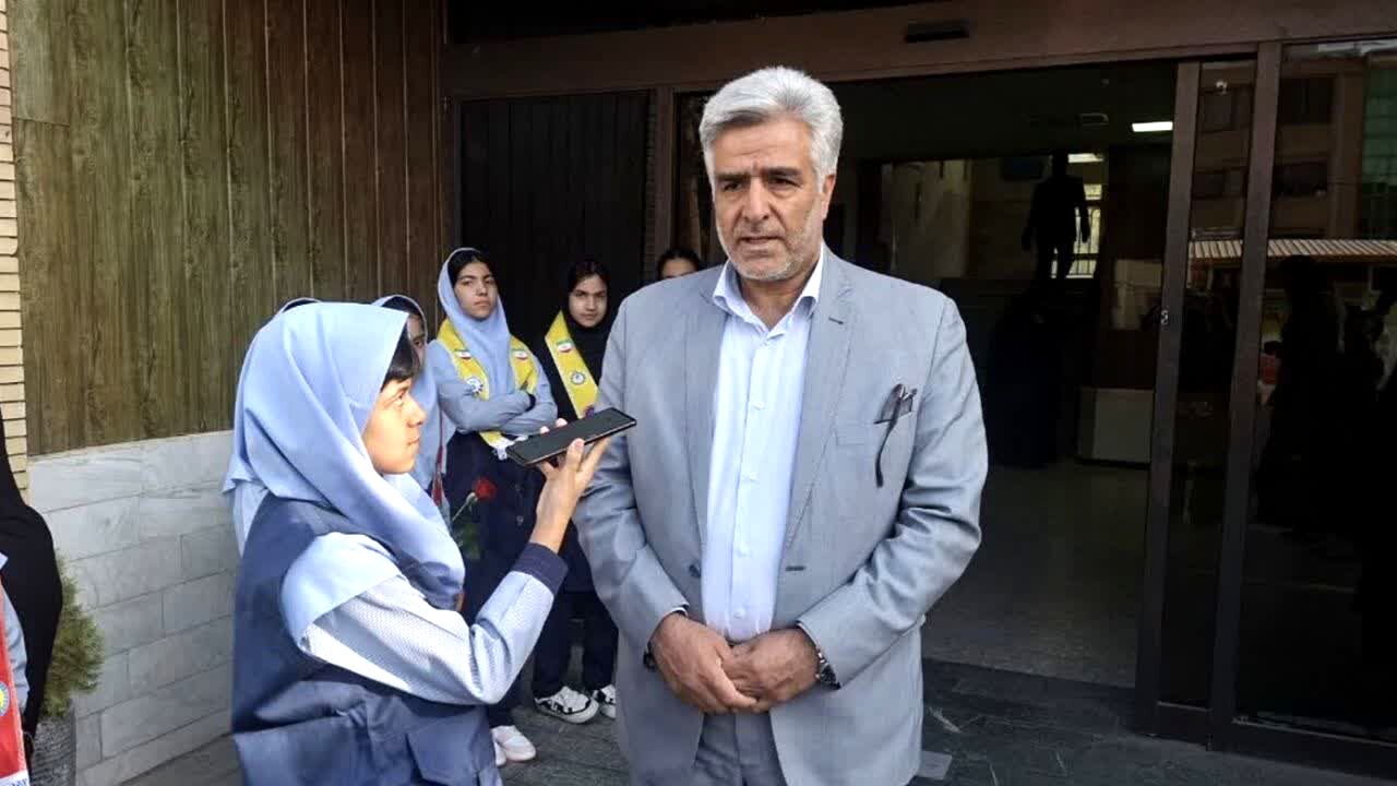 دانش آموزان باید مدرسه را خانه دوم خود بدانند