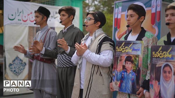 آیین گلباران محل شهادت شهید مرتضی مطهری با حضور مجید پارسا در منطقه ۱۲