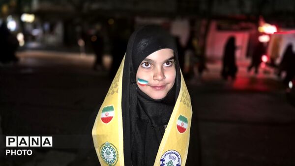 طنین رجزهای دانش‌آموزان پیشتاز در همایش شبانه‌ فارسان