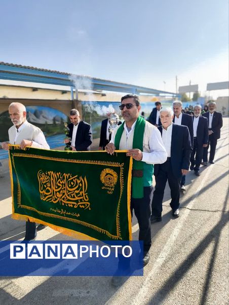 خادمان حرم امام رضا (ع) مهمان دبستان احمد کاظمی یک