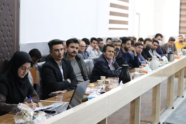 گردهمایی تخصصی مدیران مدارس ابتدایی شهرستان راز و جرگلان با معاون آموزش ابتدایی اداره‌کل استان و روسای ادارات