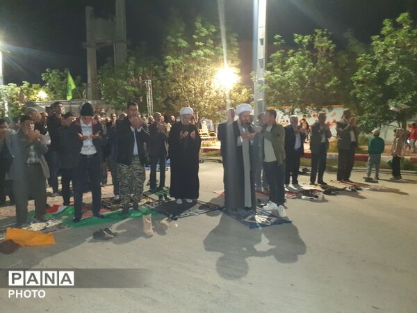 یکن‌آباد غرق در نور دعا؛ برگزاری مراسم نماز استغاثه به امام عصر(عج)